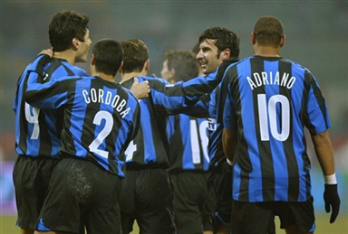 飞球两端的 飞球两端的